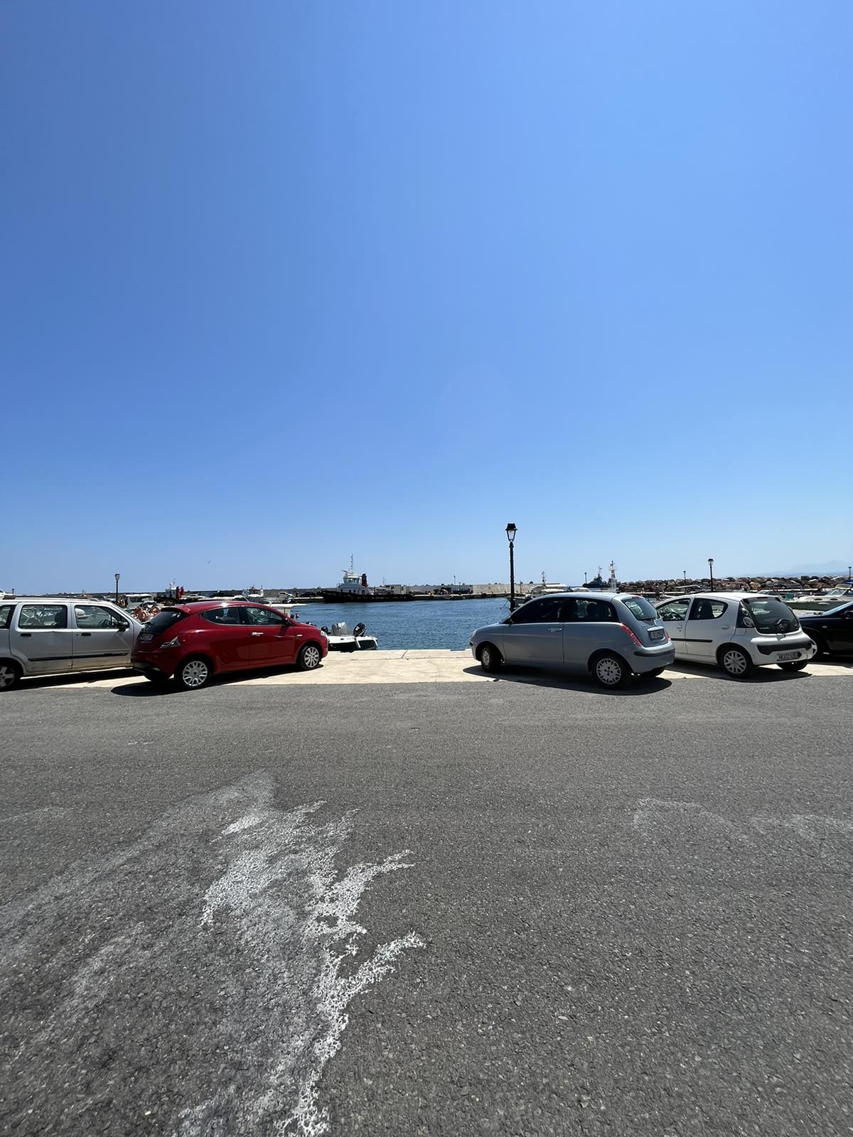 Pantanassa port parking
